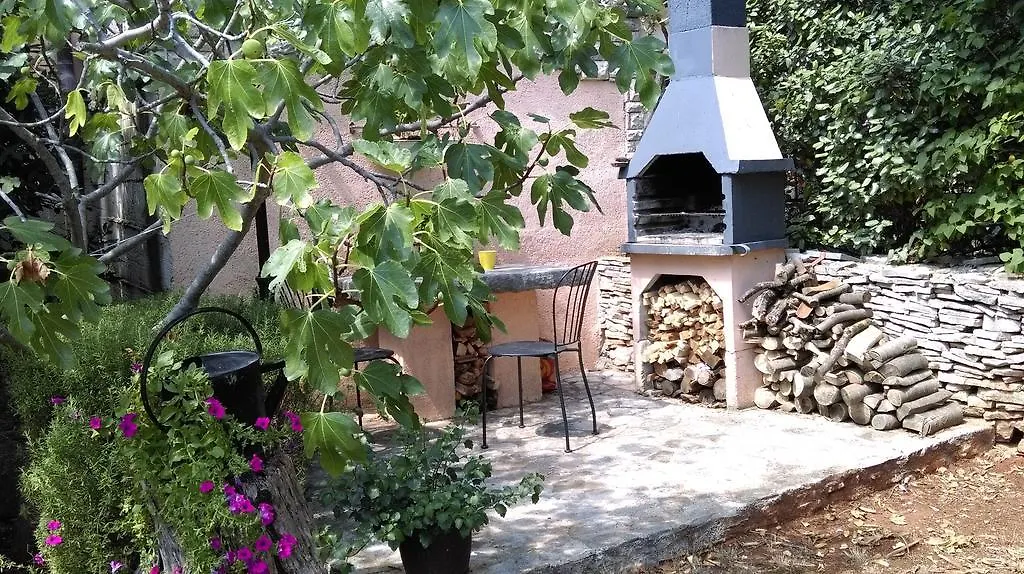 Apartment Ivan Pula 0*,  Croatia